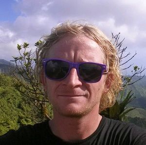 Meet your Posher, Christopher